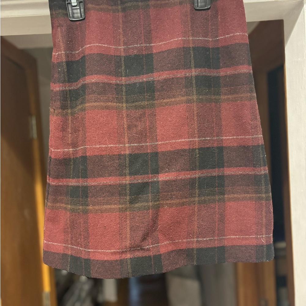 Gorgeous wool skirt from Uniqlo in plaid EUC - Picture 3 of 4